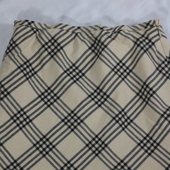 HAROLD'S Cream/Black Cross Pattern Skirt Sz 4 US - Picture 6 of 9